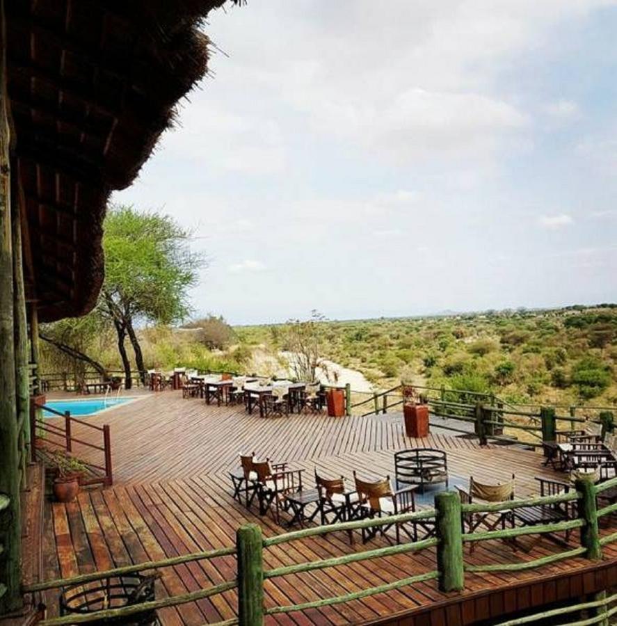 Mbali Mbali Tarangire River Camp Kwa Kuchinia Екстер'єр фото